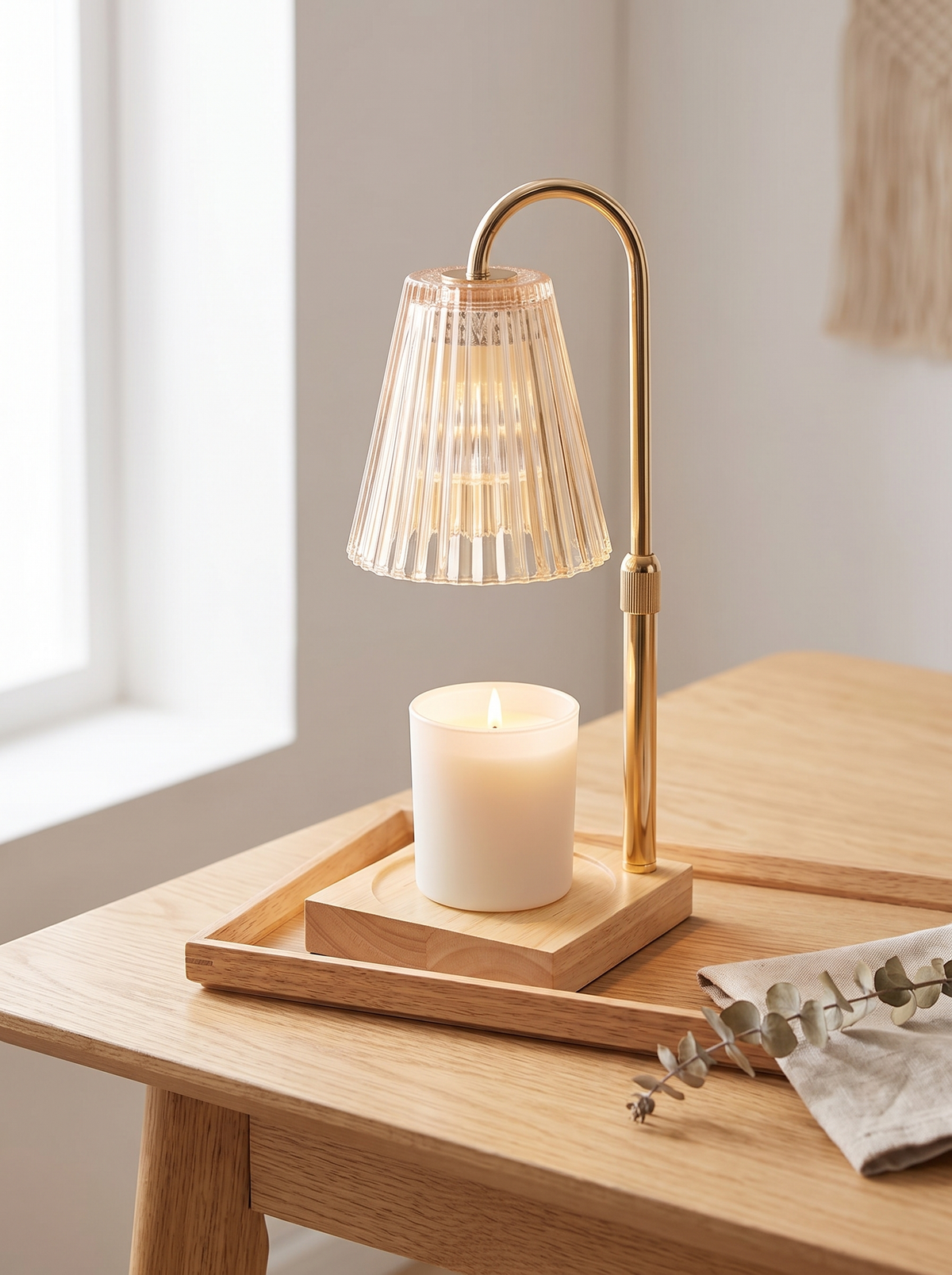 Close view of a wooden tray candle warmer base